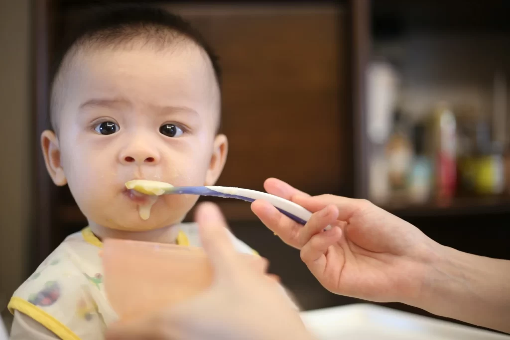 Infant starting solid food